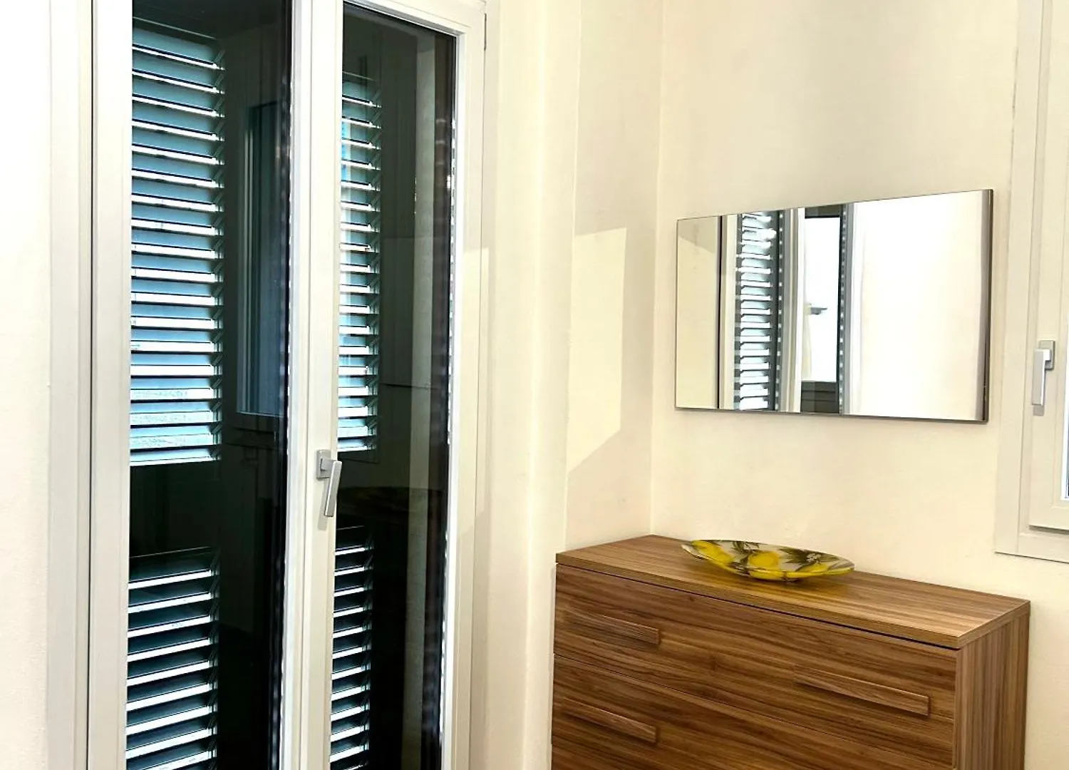 Cardahouse Apartment Cogliate 0*,  Italy