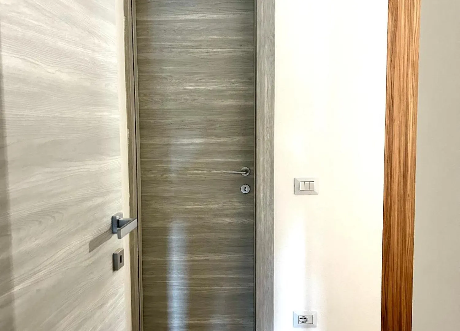 Cardahouse Apartment Cogliate 0*,